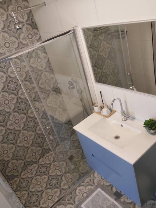 הבית ליד הבוסתן דירה לזוג Apartment *